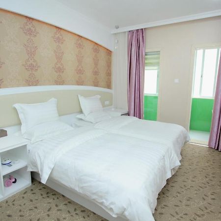 גואנגג'ואו Xinghe Xinfeng Hotel חדר תמונה